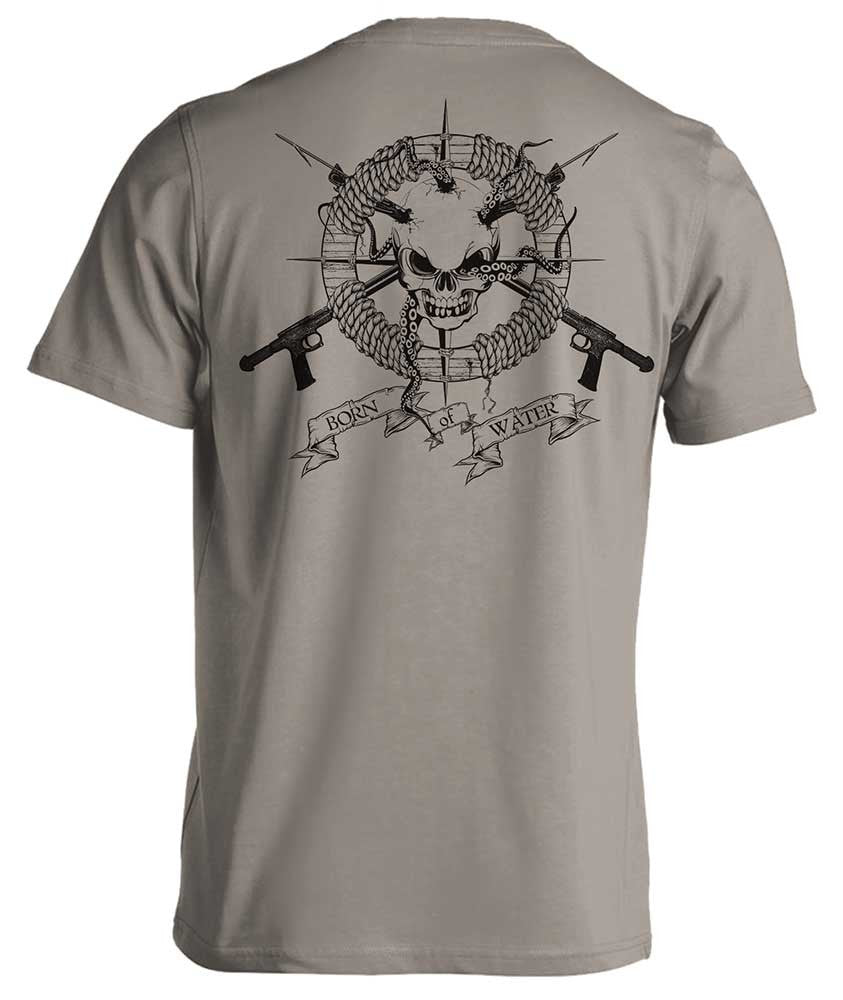 Spearfishing Shirt: Skull & Spearguns - Gray - Back 